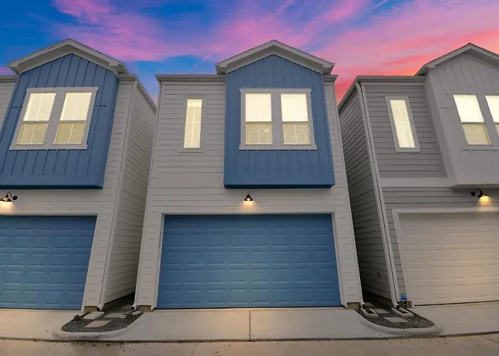 Emerald Palace - New, Modern 3Br Townhome Close To Downtown, Nrg, Med Ctr